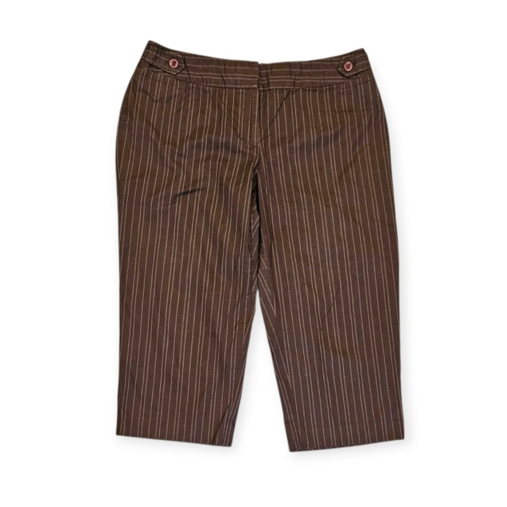Like New, Women's Brown Pinstriped Capri Pants by Nine & Co. Size 10